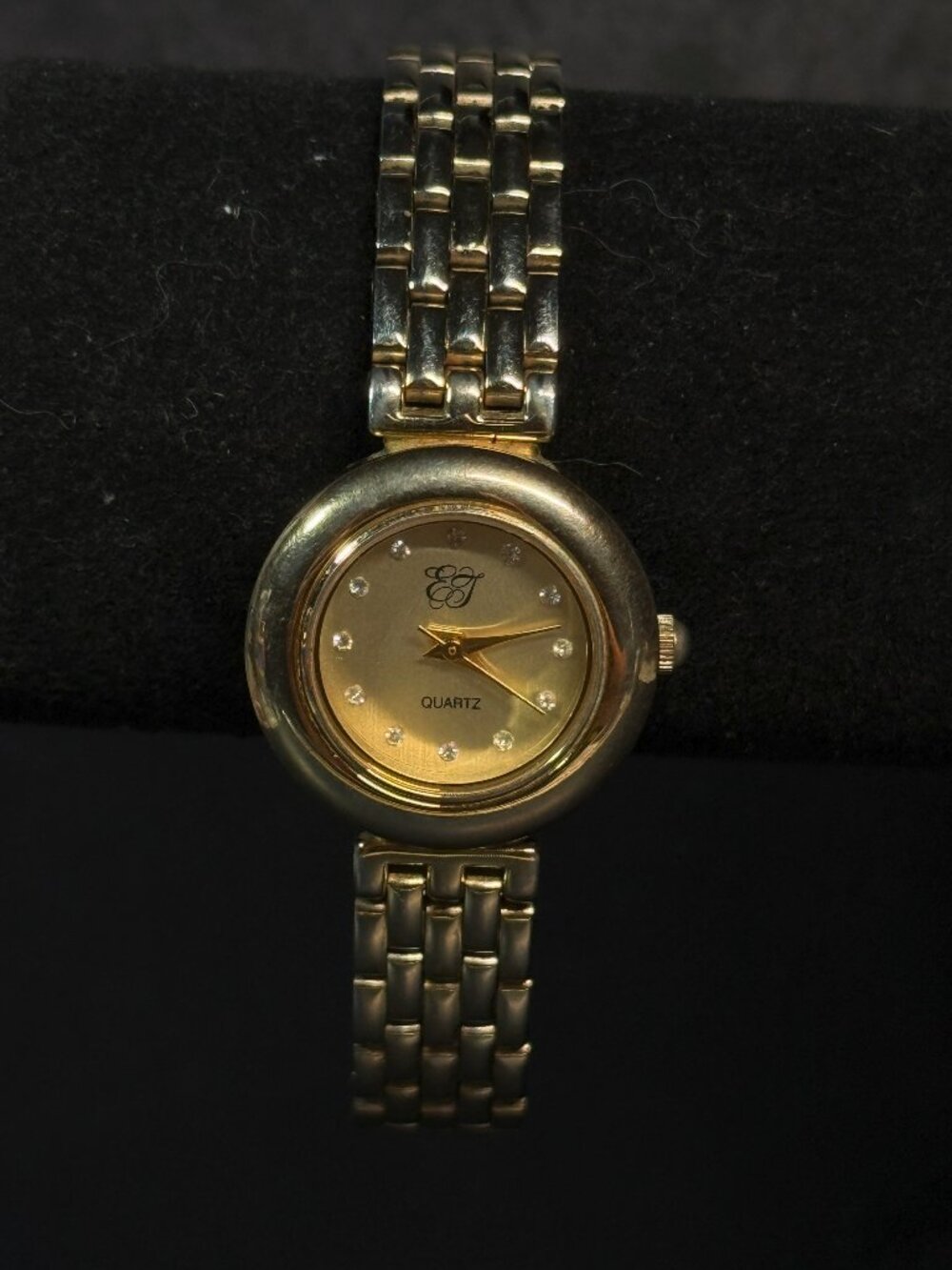 EJ Quartz Gold Tone Bracelet Watch Crystal Hour Markers New Battery